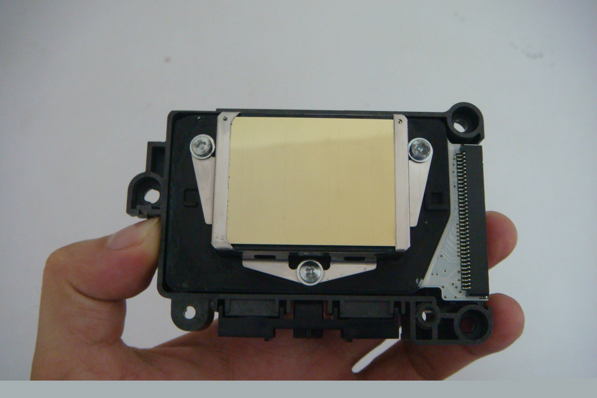 延長(zhǎng)噴墨平板打印機(jī)噴頭壽命小訣竅